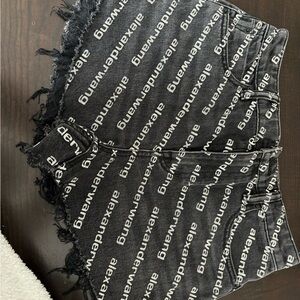 women shorts size 26.